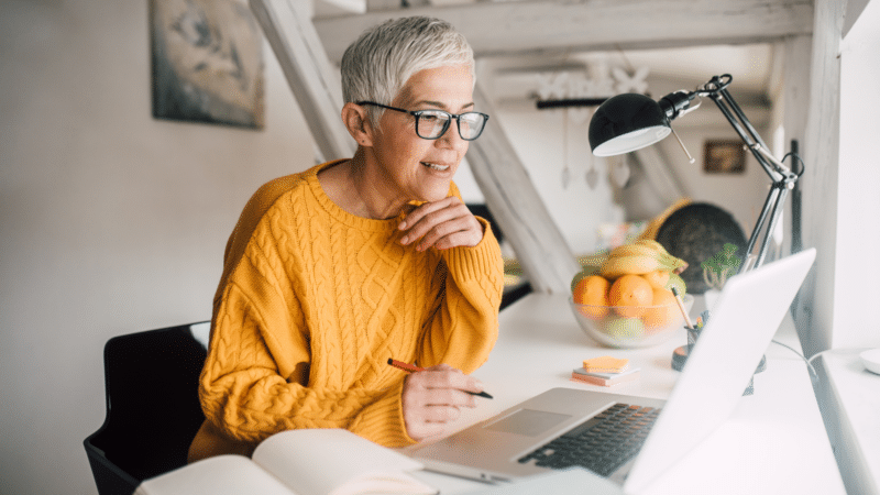 woman laptop