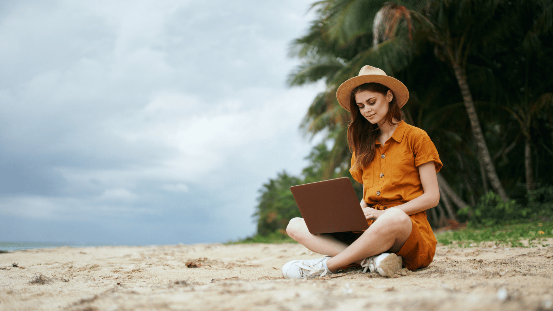 best jobs to work remotely and travel